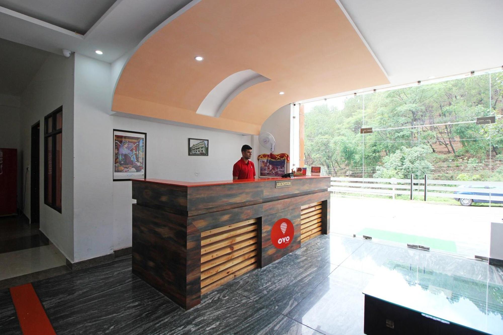 Oyo Hotel Chandni Dharamshala Exterior photo